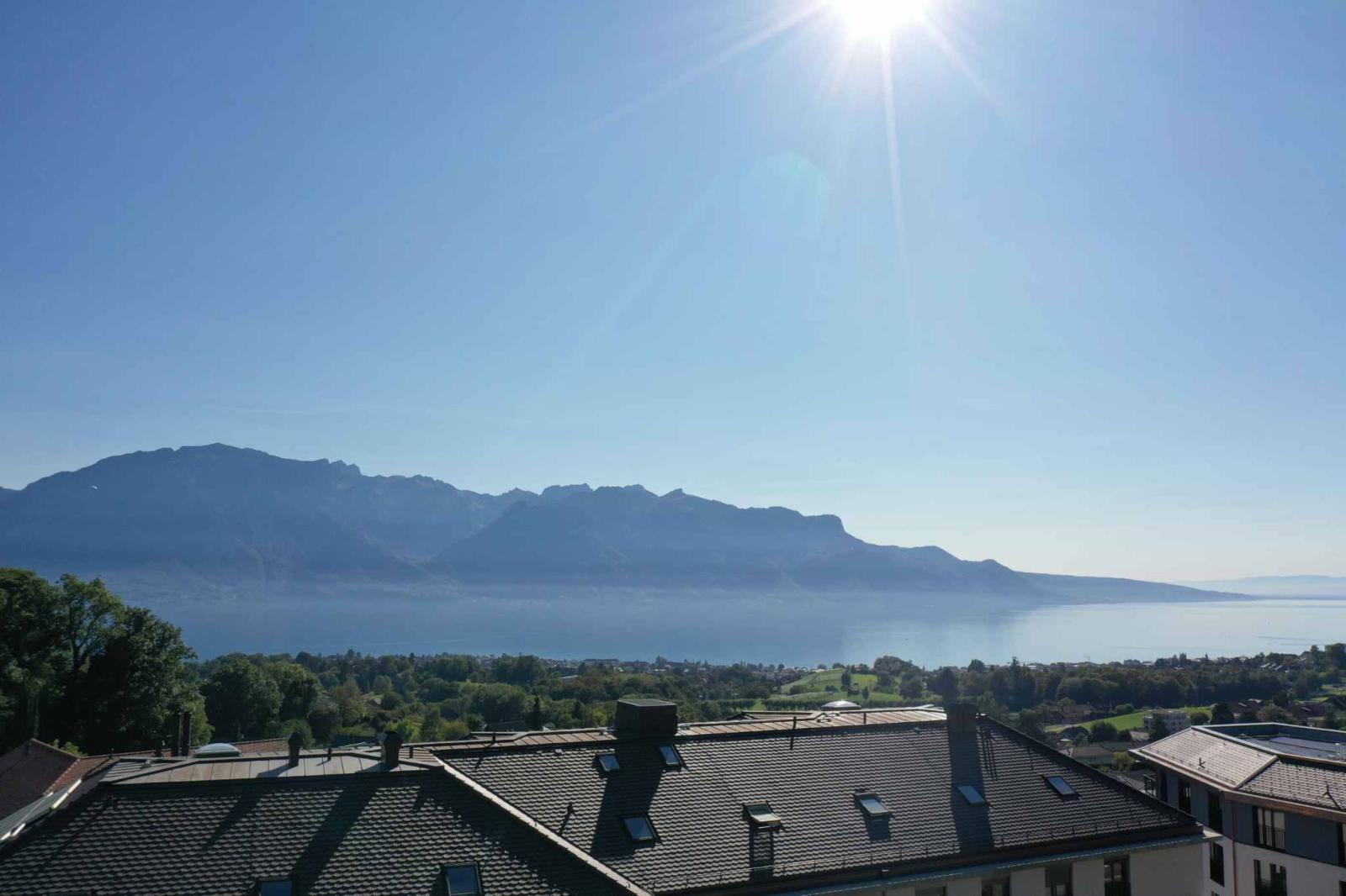 Nouveau : Appartement neuf de 5,5 pièces avec vue lac