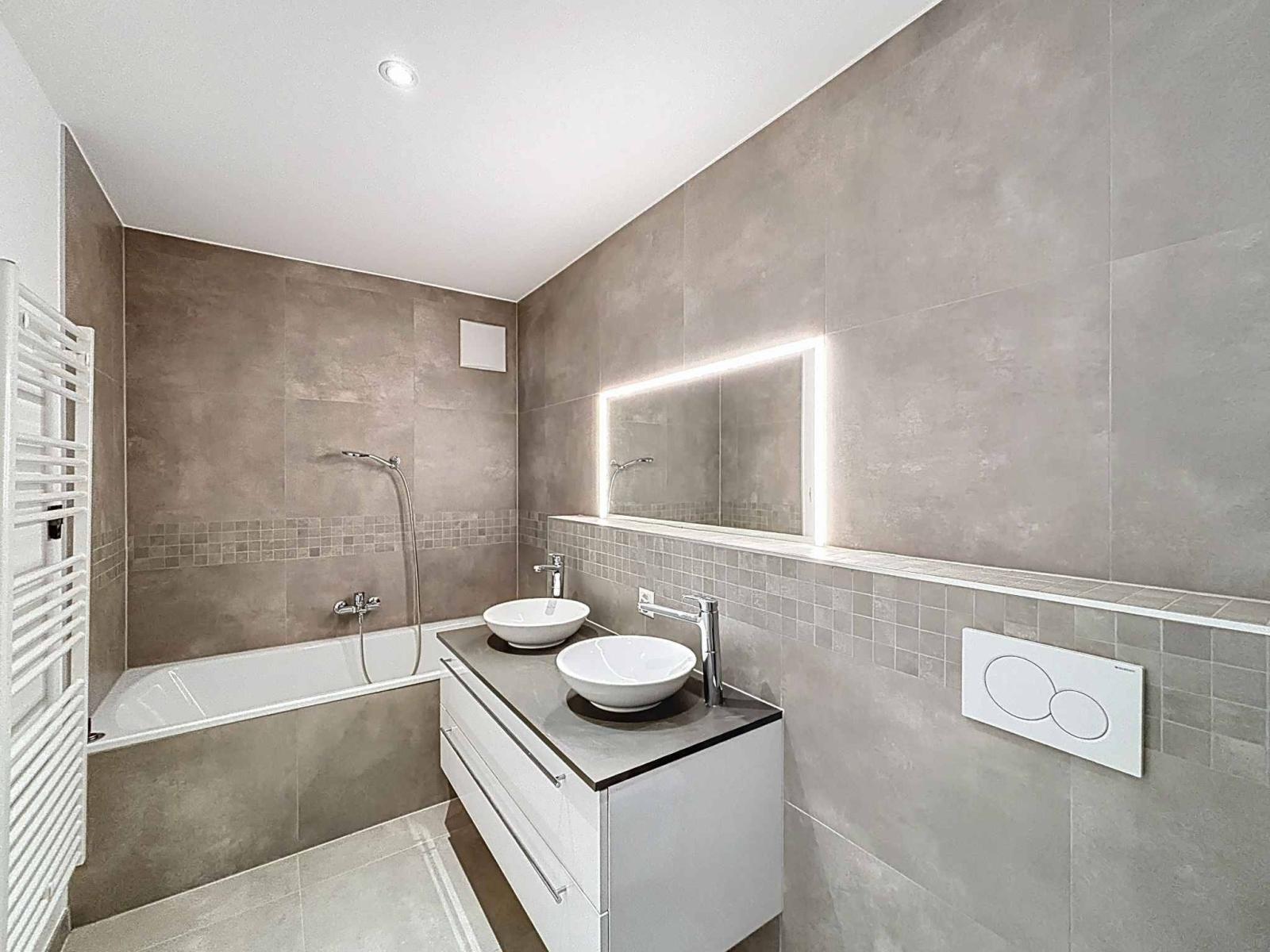 Duplex au style industriel en ville de Neuchâtel