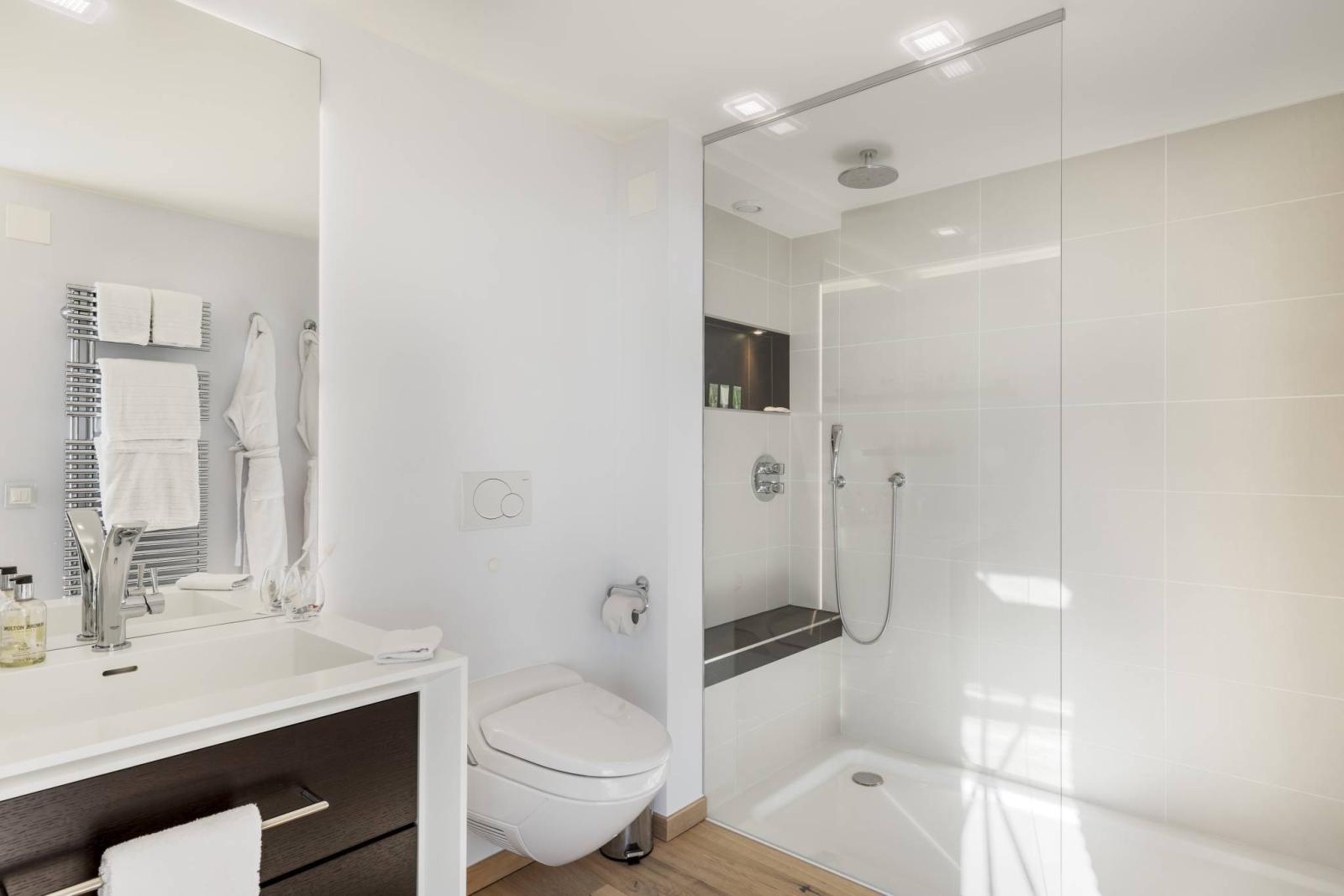 Somptueux appartement de 6.5 pièces avec une vue saisissante sur le lac 