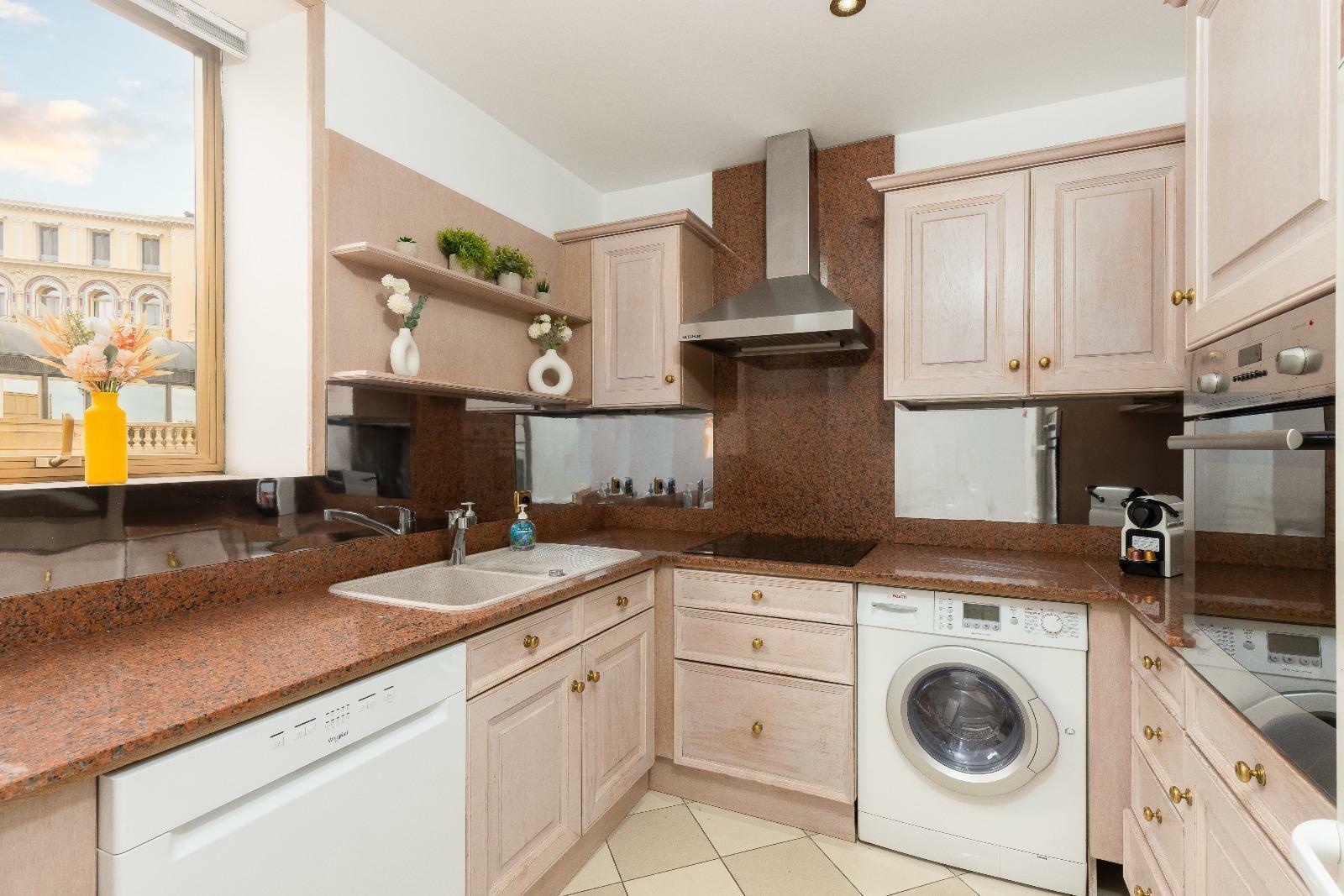 MIRABEAU : Spacieux 3 pièces à la vente