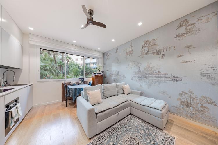 MAGNIFIQUE 2 PIECES CENTRAL