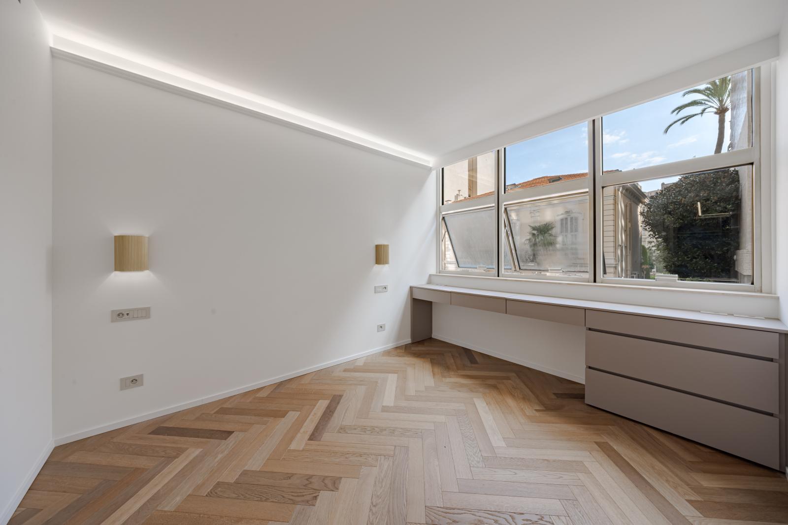 APPARTEMENT USAGE MIXTE PORT