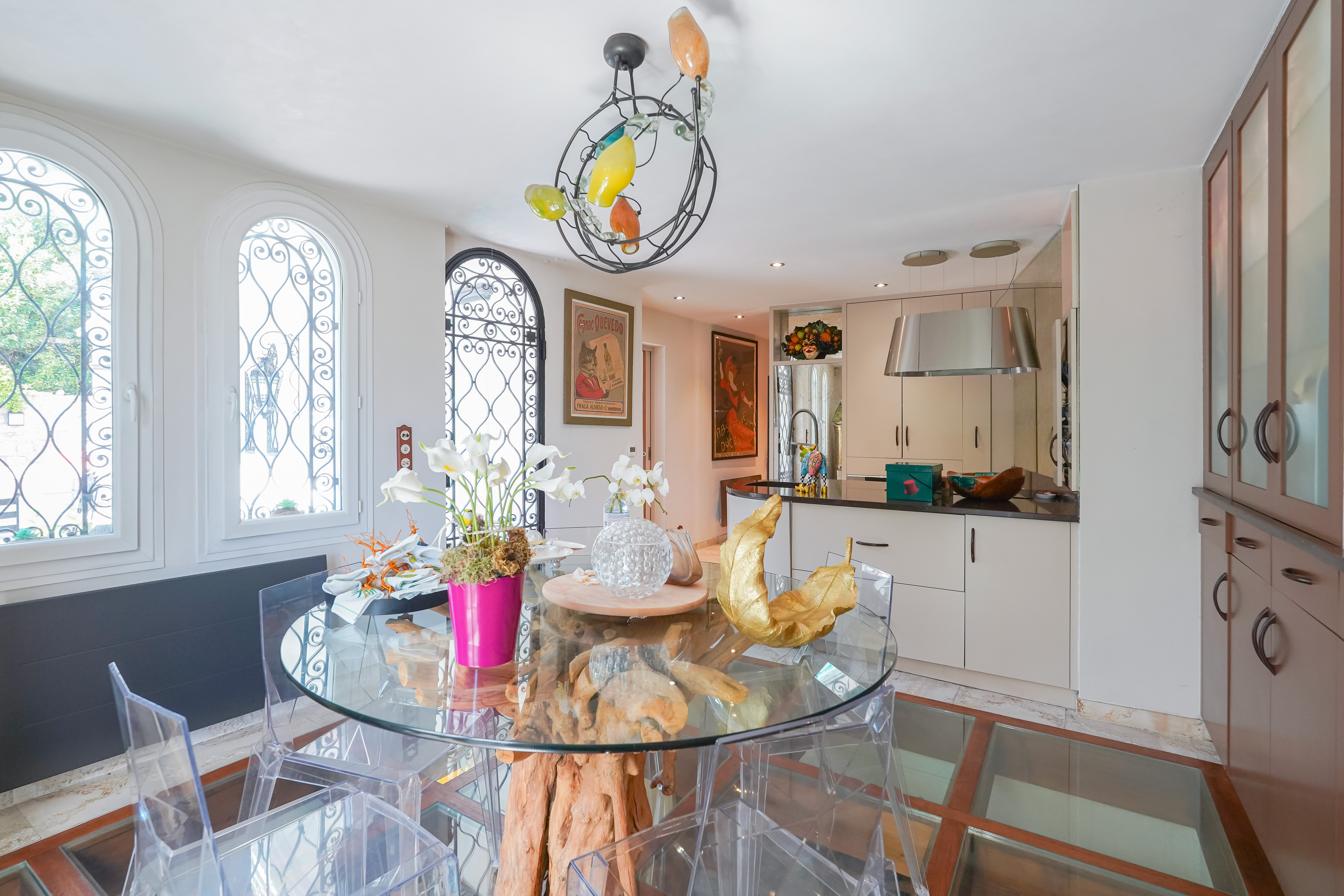 v8X99_salle-a-manger-villa-la-rousse-barnes-valeri-agency-monaco-1754404151.jpg