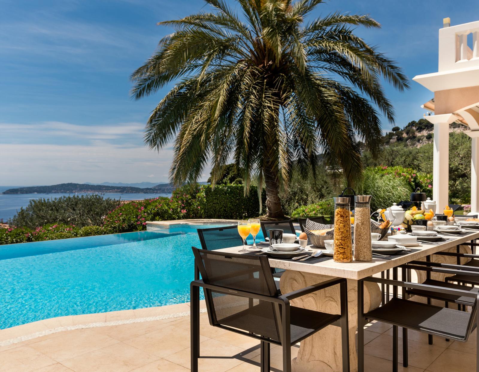 ELEGANTE MAISON PROCHE MONACO