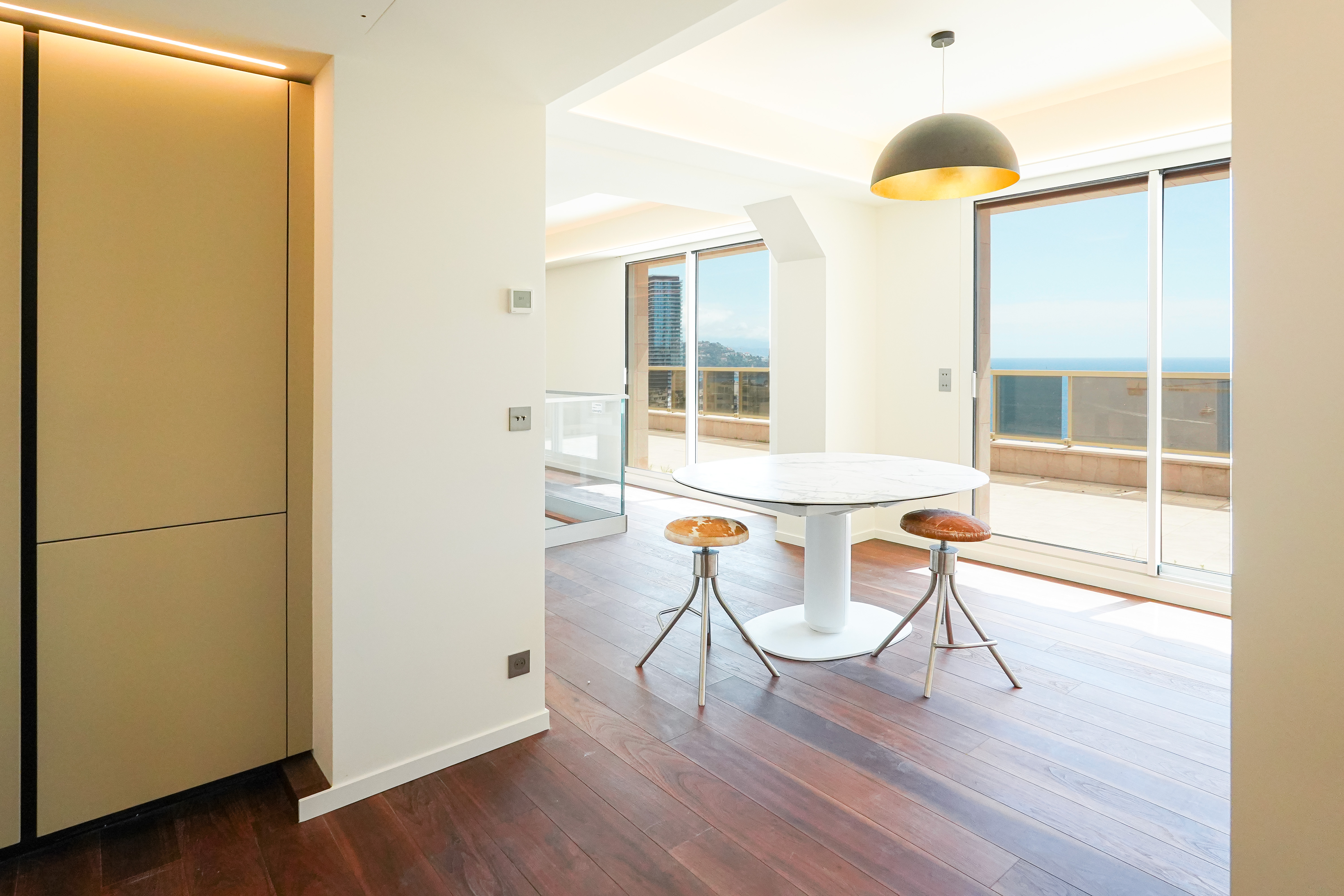 vDyri_cuisine-salle-a-manger-2-villa-annonciade-barnes-valeri-agency-monaco-1779292090.jpg