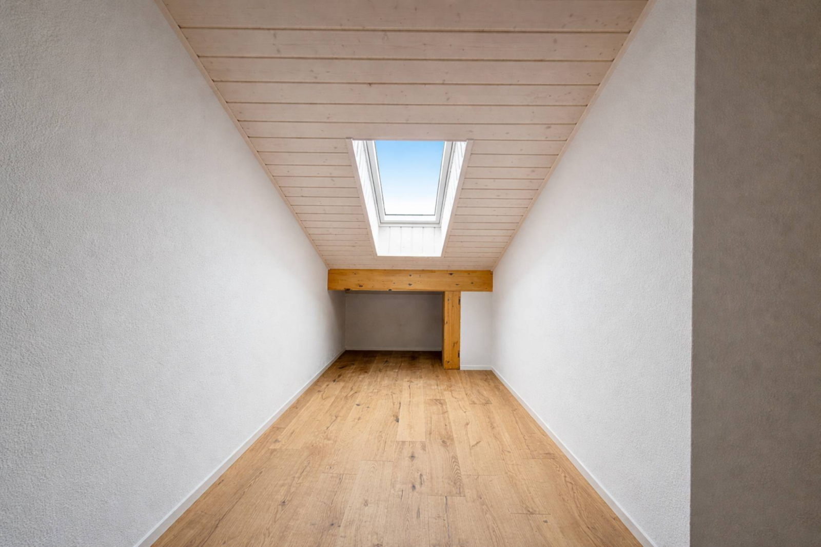 Villa contiguë dans un cadre champêtre – Rénovation haut de gamme à Vuillerens