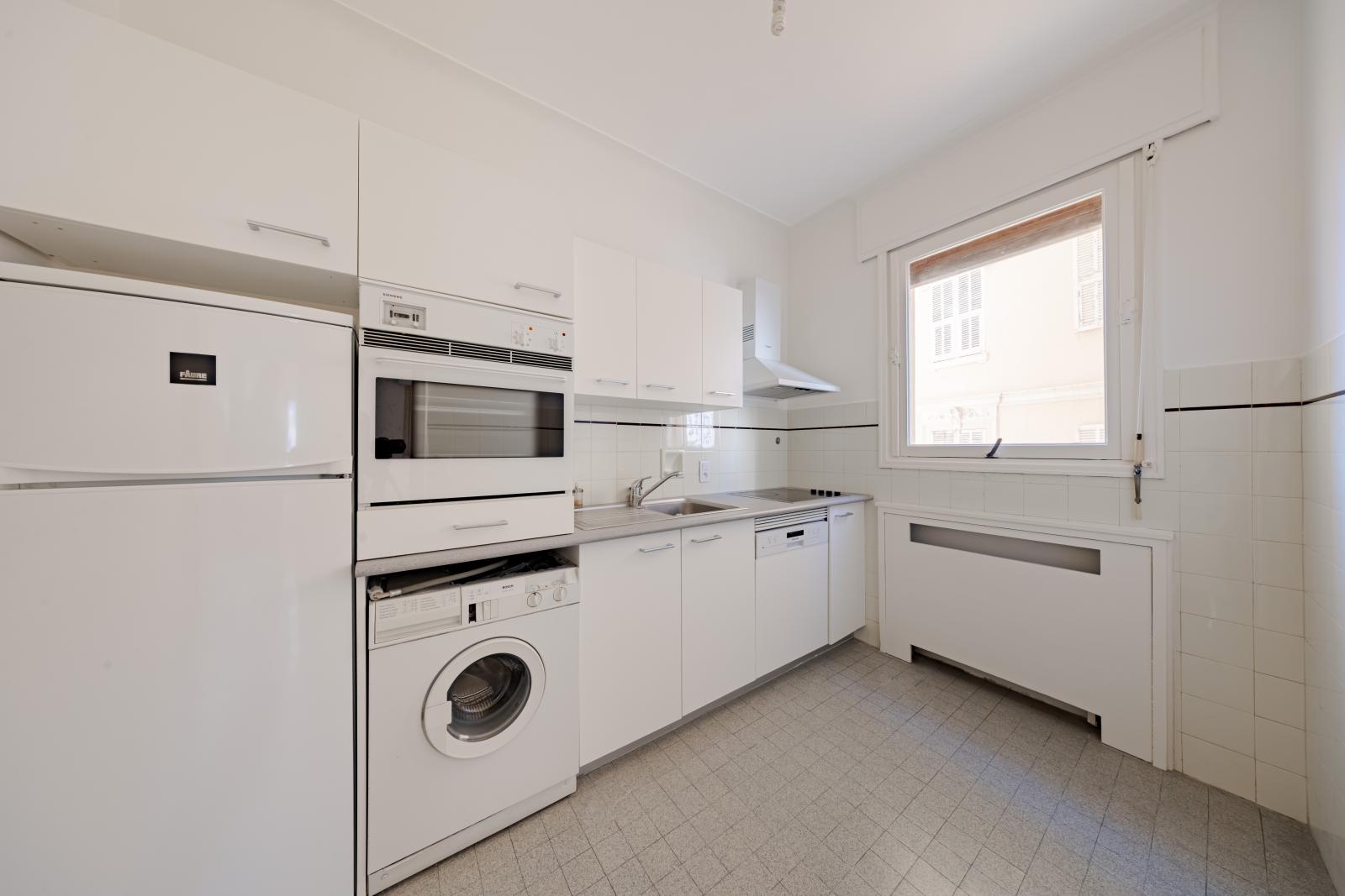 OPPORTUNITE 3 PIÈCES CENTRAL PROCHE DES PLAGES