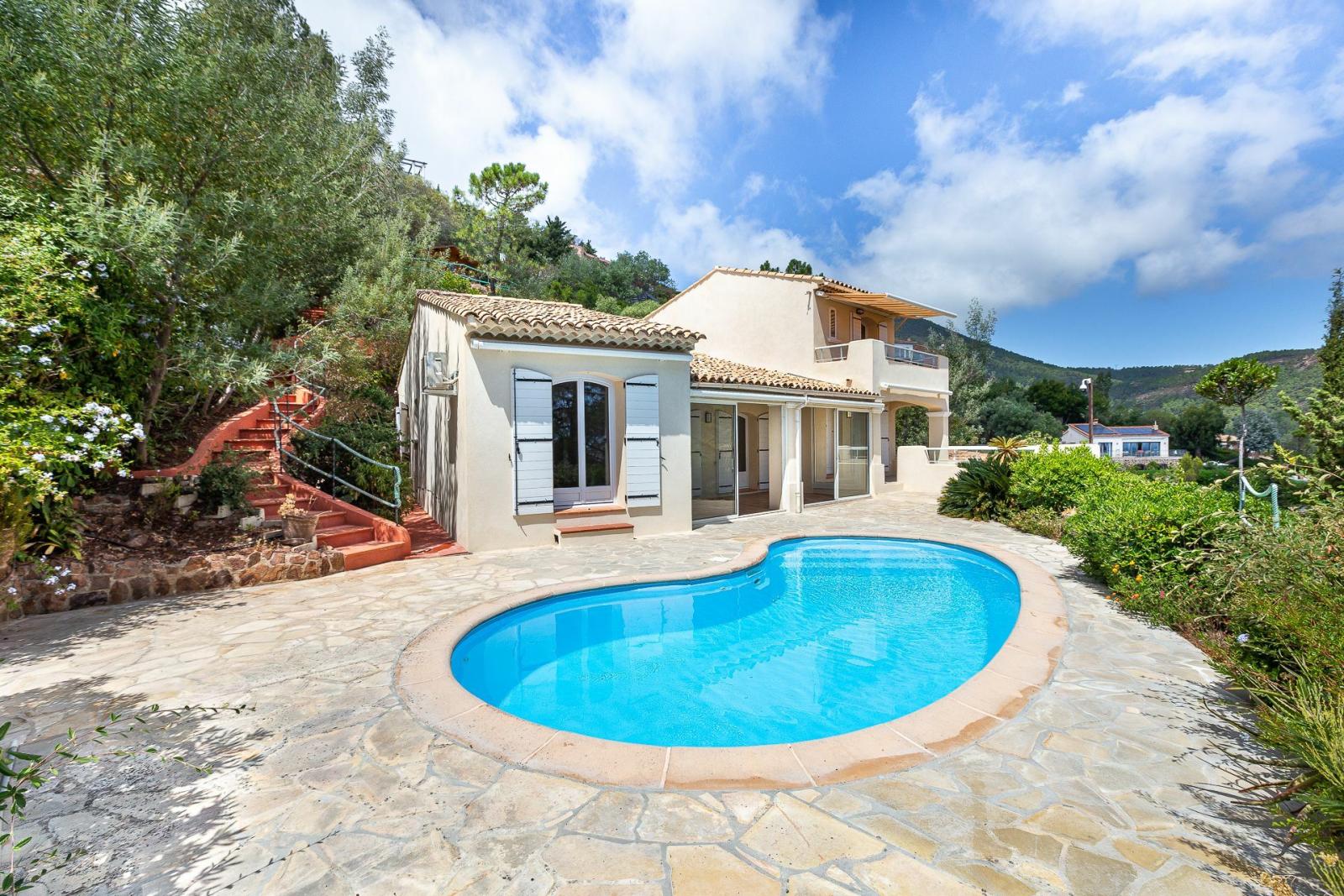 Villa rénovée vue mer à Théoule-sur-Mer