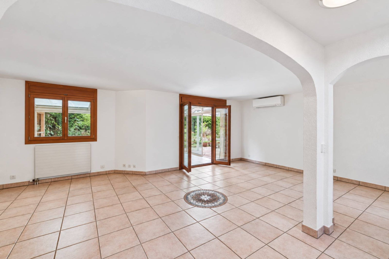 Belle villa familiale, au calme absolu et à deux pas du lac