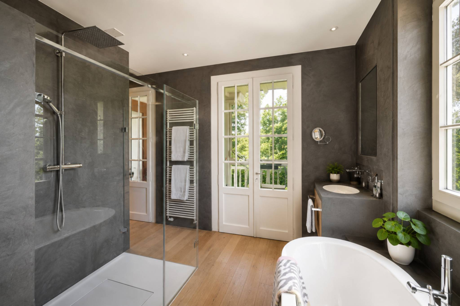 Propriété de caractère avec piscine au cœur d’un écrin de verdure