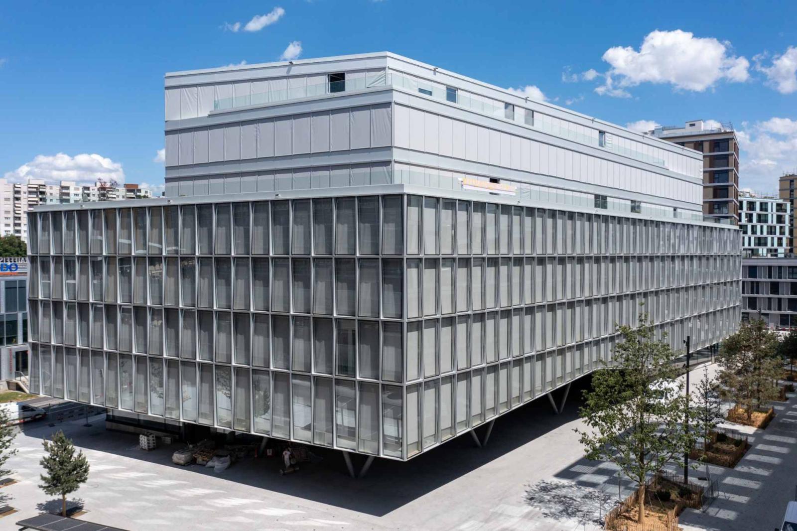 Bureaux d’exception de 468m² au cœur du Quartier de l’Étang