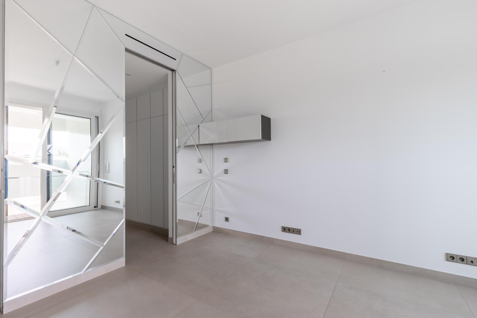 MAGNIFIQUE 2 PIECES EN DUPLEX