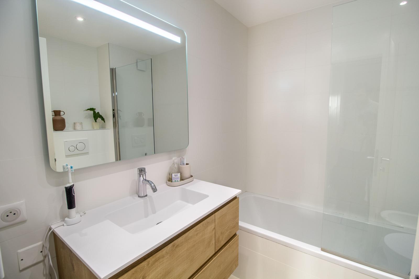 Fontvieille : Spacieux 2P en parfait état