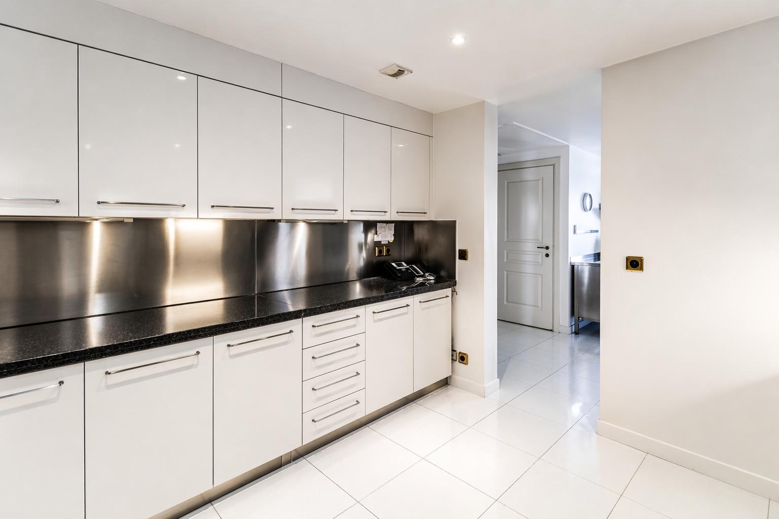 Fontvieille: Appartement d’exception avec terrasse et piscine privative face à la mer