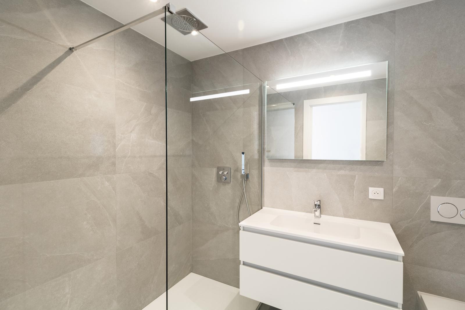 Rare Appartement Familial de Prestige avec Vue Mer Panoramique