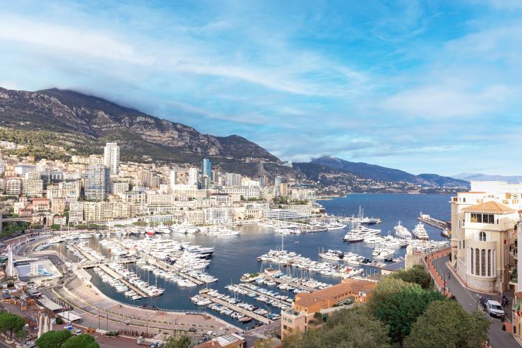 MAGNIFIQUE VILLA SUR LE ROCHER DE MONACO