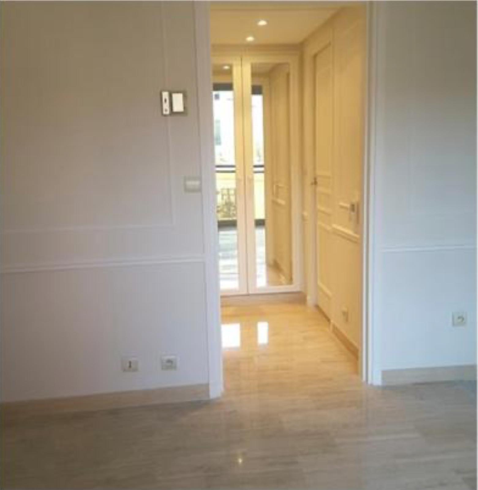 À VENDRE - Studio lumineux et calme dans le Carré d’Or