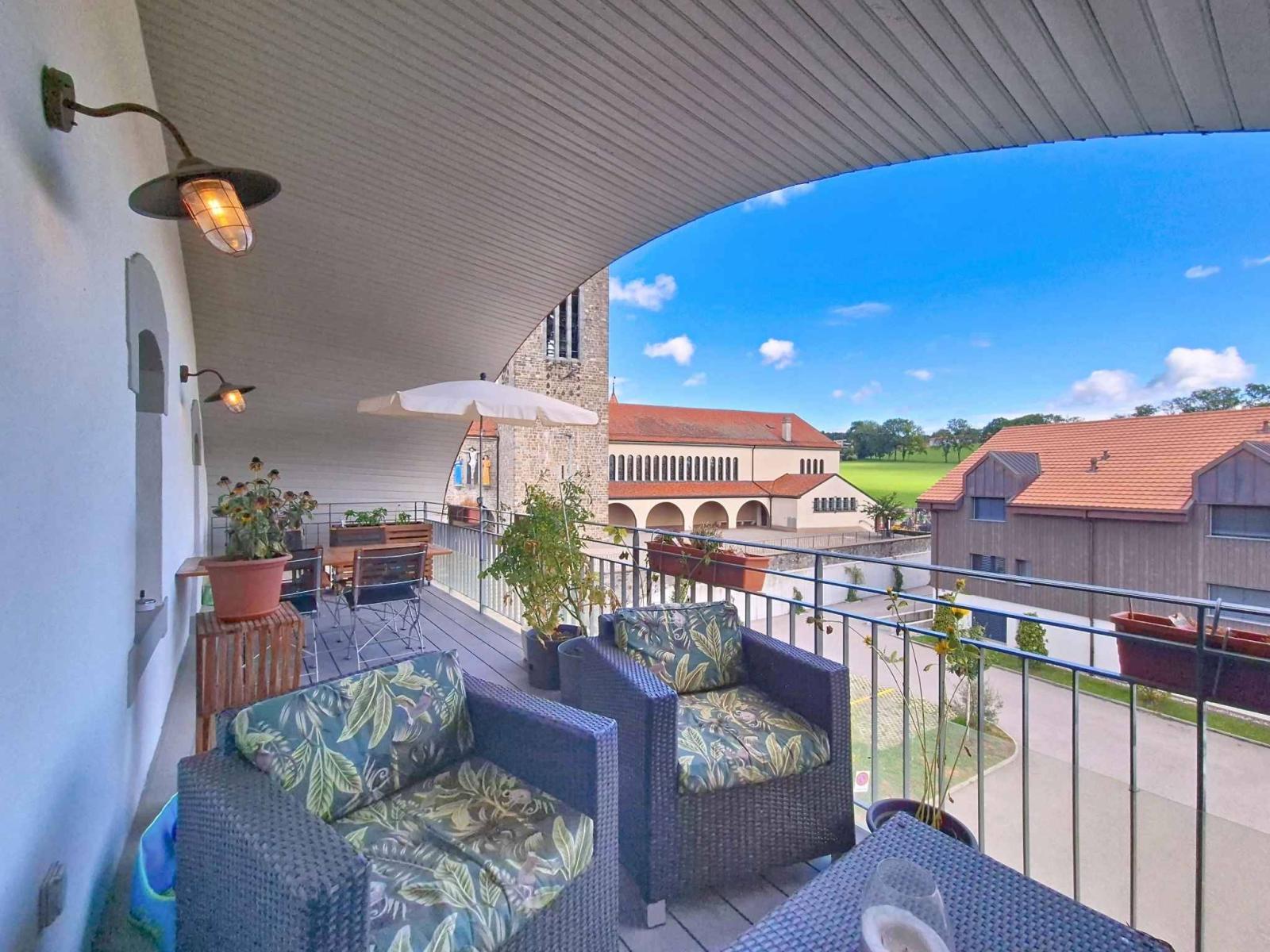 Duplex de 5.5 pièces en attique proche de Romont