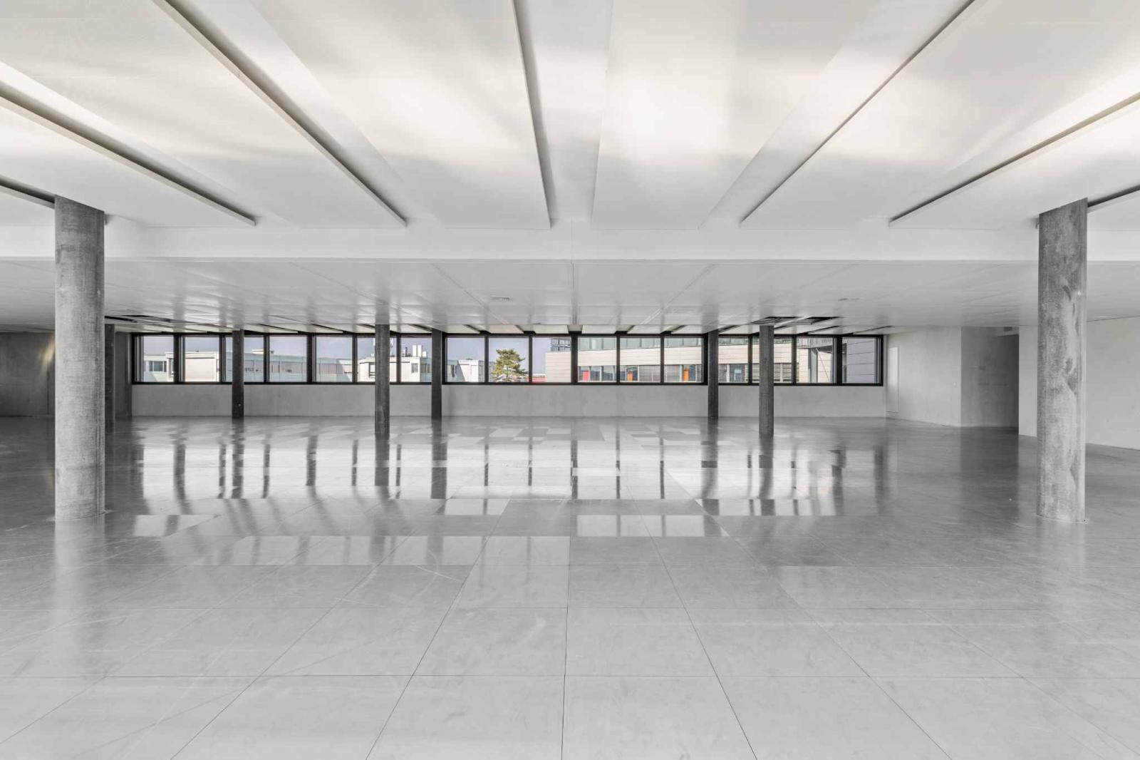 ARCenter – 492 m² de bureaux semi-aménagés à Vernier