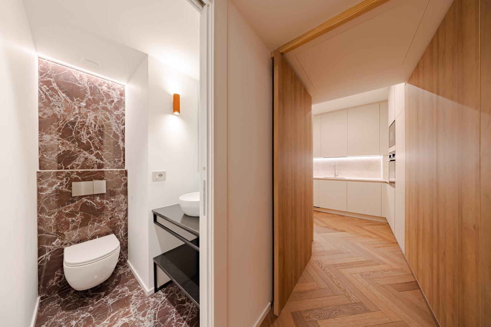 APPARTEMENT USAGE MIXTE PORT