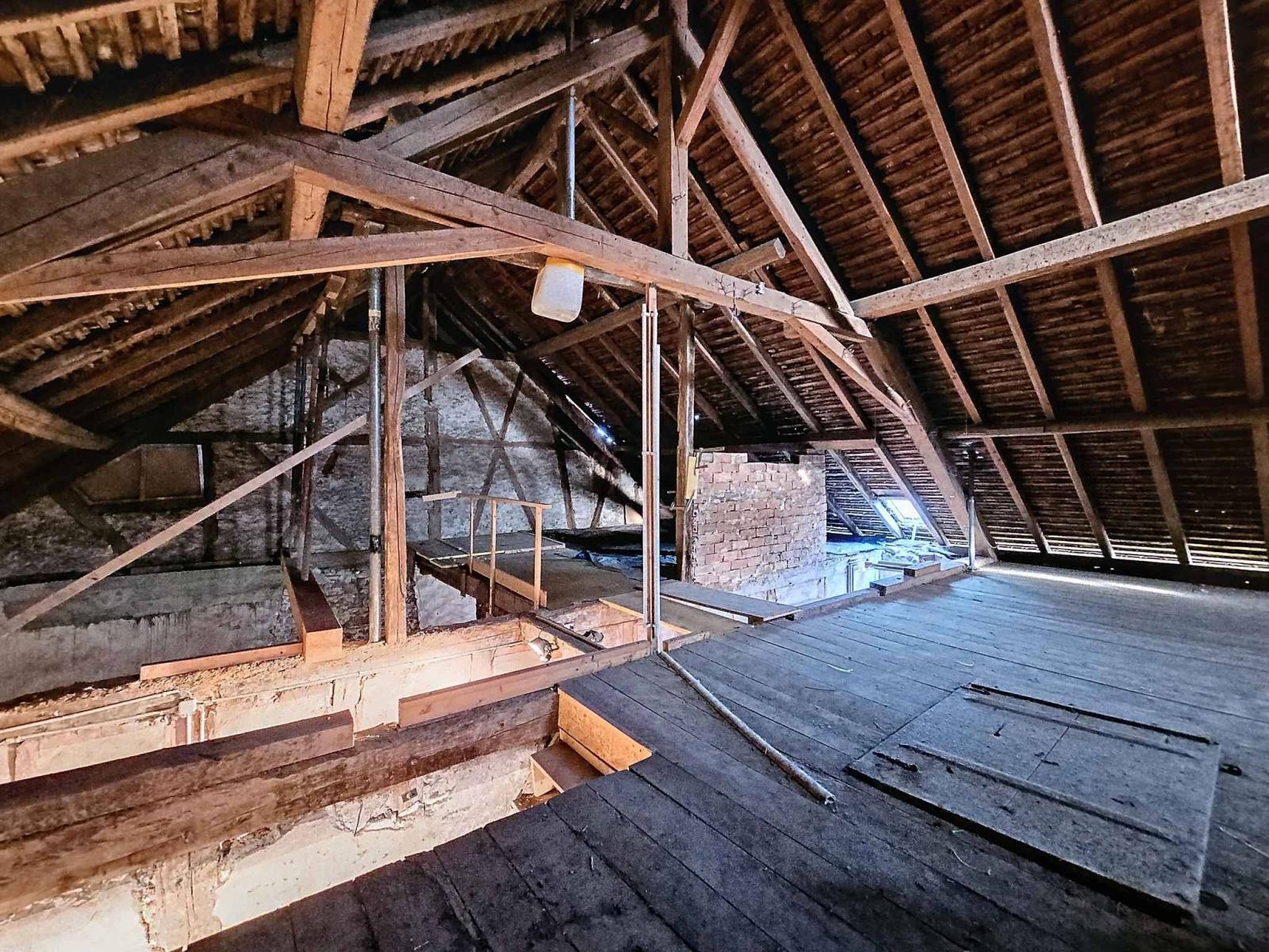 Propriété villageoise avec potentiel de valorisation ! 