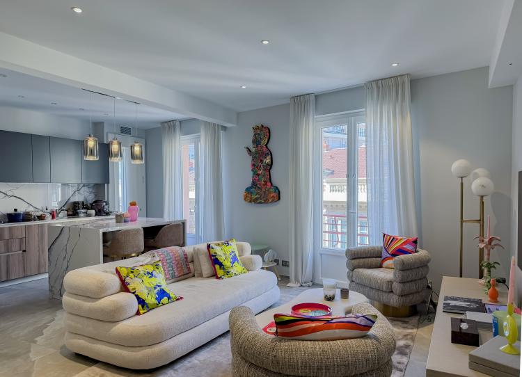 CARRÉ D'OR -  RÉNOVÉ AVEC TERRASSE- 4 PIÈCES- LE RICHMOND