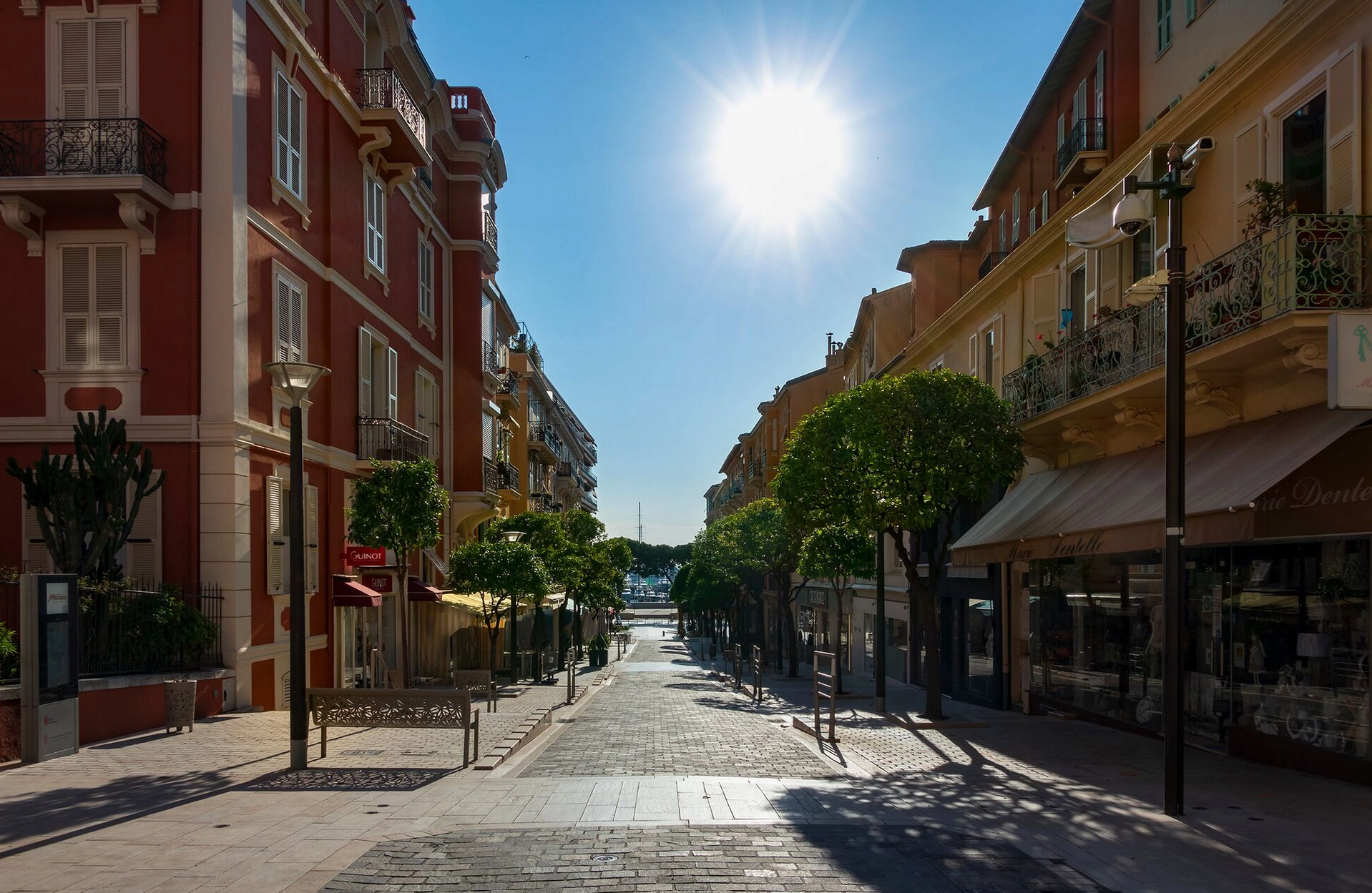 Rue Princesse Caroline