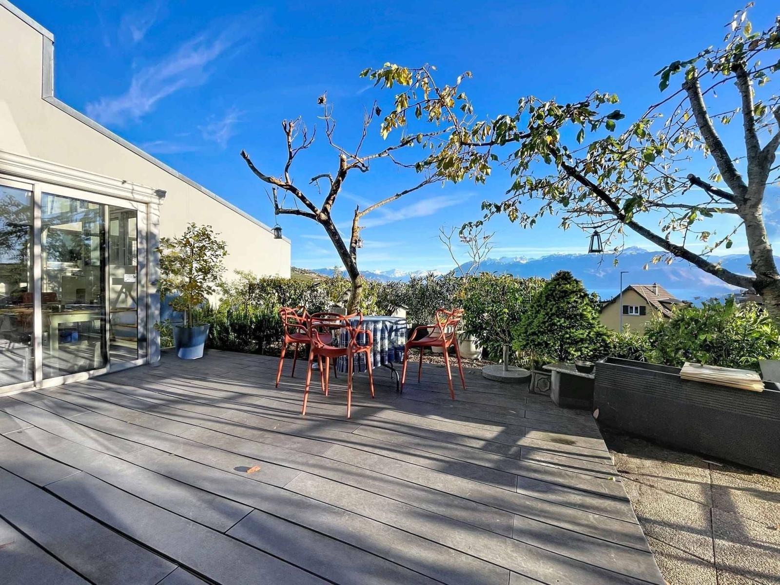 Appartement de 3.5 pièces - terrasse, vue sur lac et Alpes