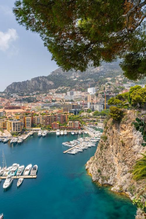 FONTVIEILLE - GRAND APPARTEMENT VU MER - 5/6P - QUATTROCENTO