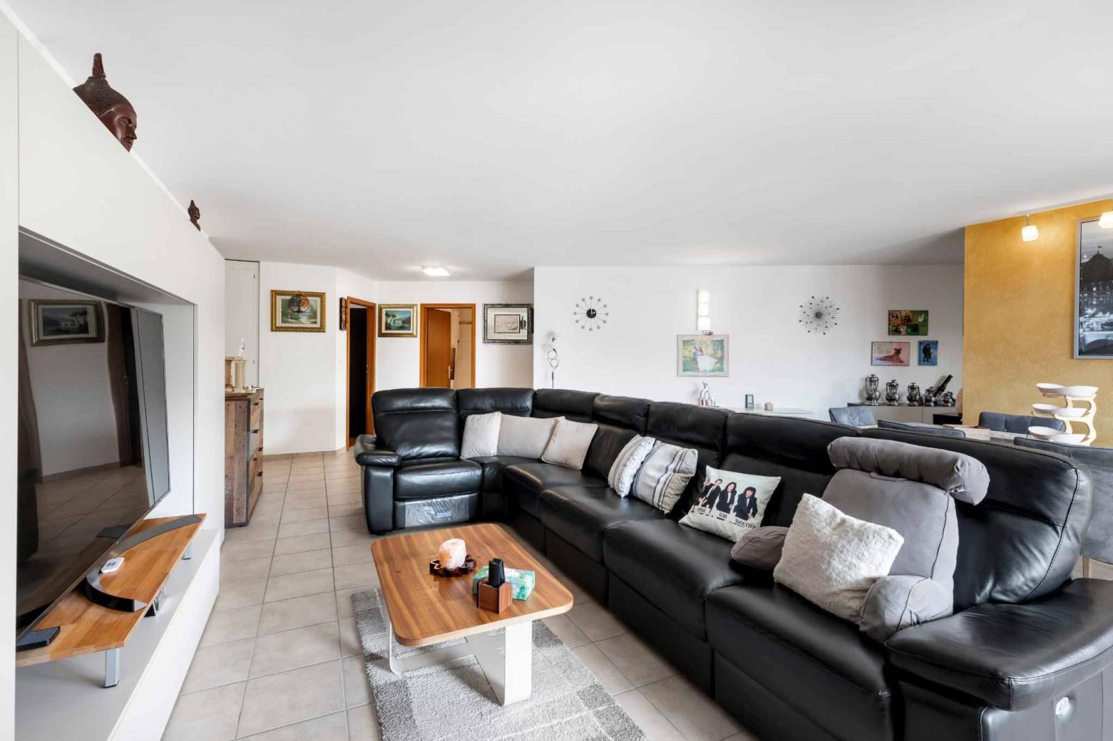 Spacieux appartement de 120 m² pondérés dans un environnement calme