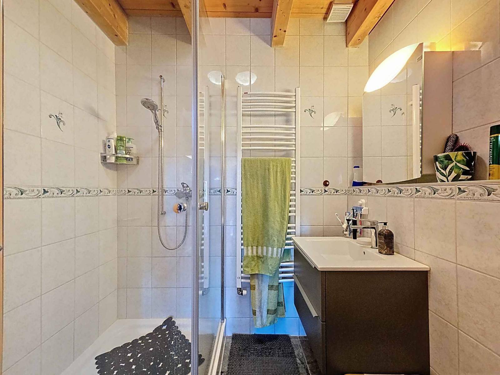 Immeuble d’habitation avec café-restaurant au coeur de la Broye