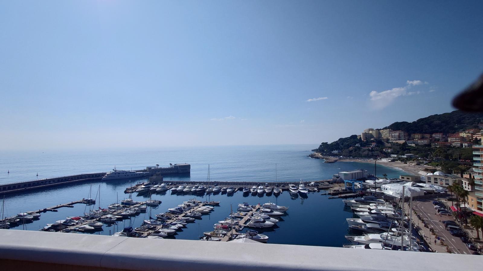 Appartement exceptionnel avec piscine privative et vue panoramique mer !