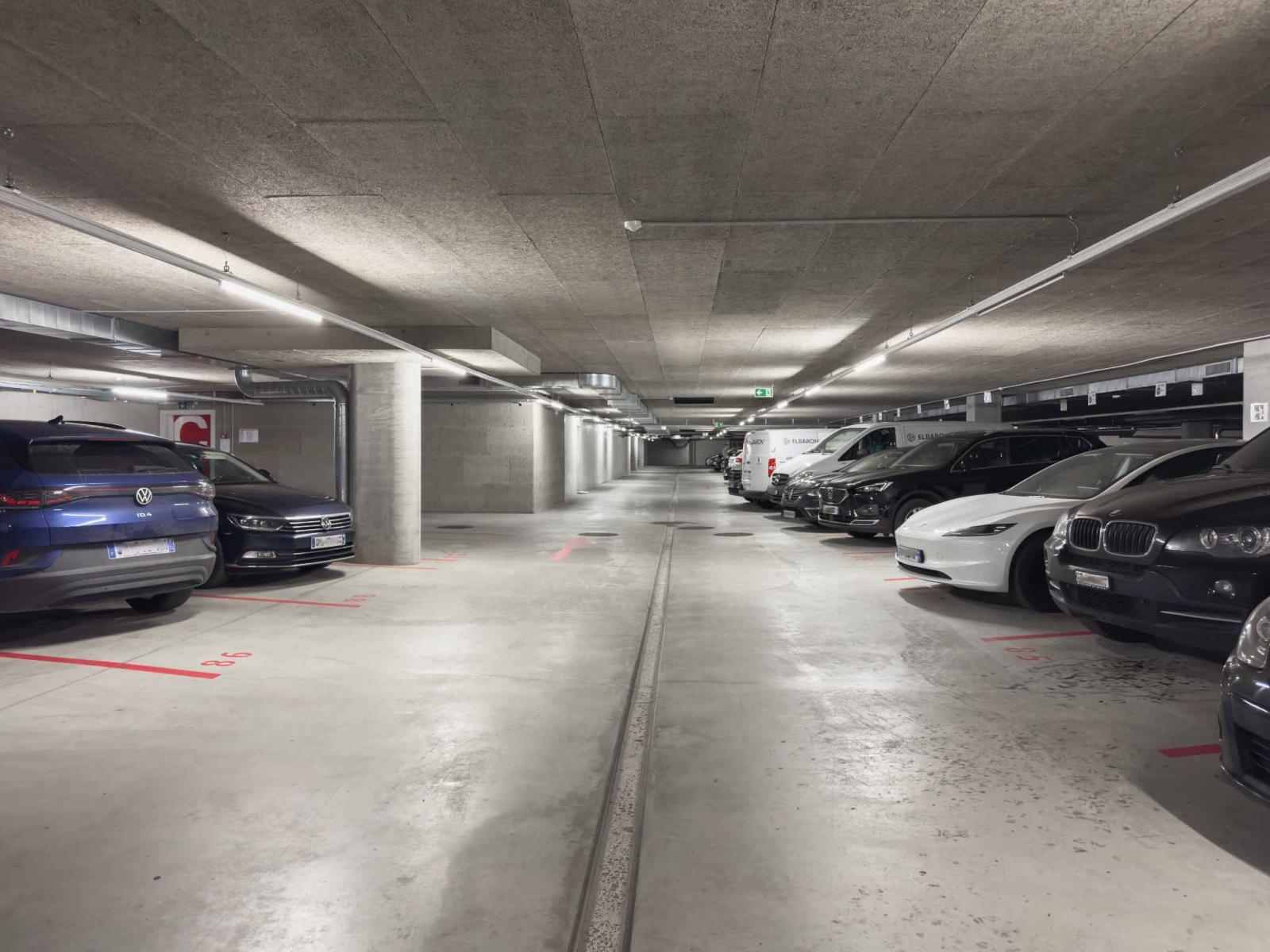 Magnifique dépôt Logistique de 1'000m² avec Quais de Déchargement