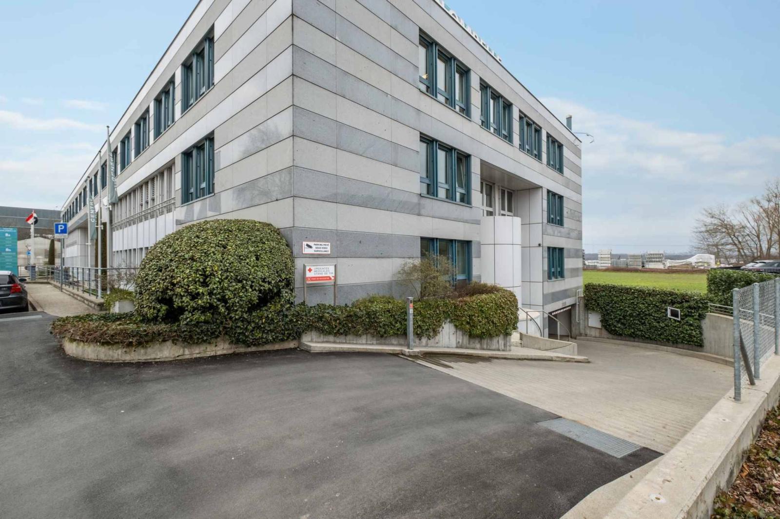 Bureaux de 164m2 - lumineux à proximité de l'aéroport et de la Place des Nations