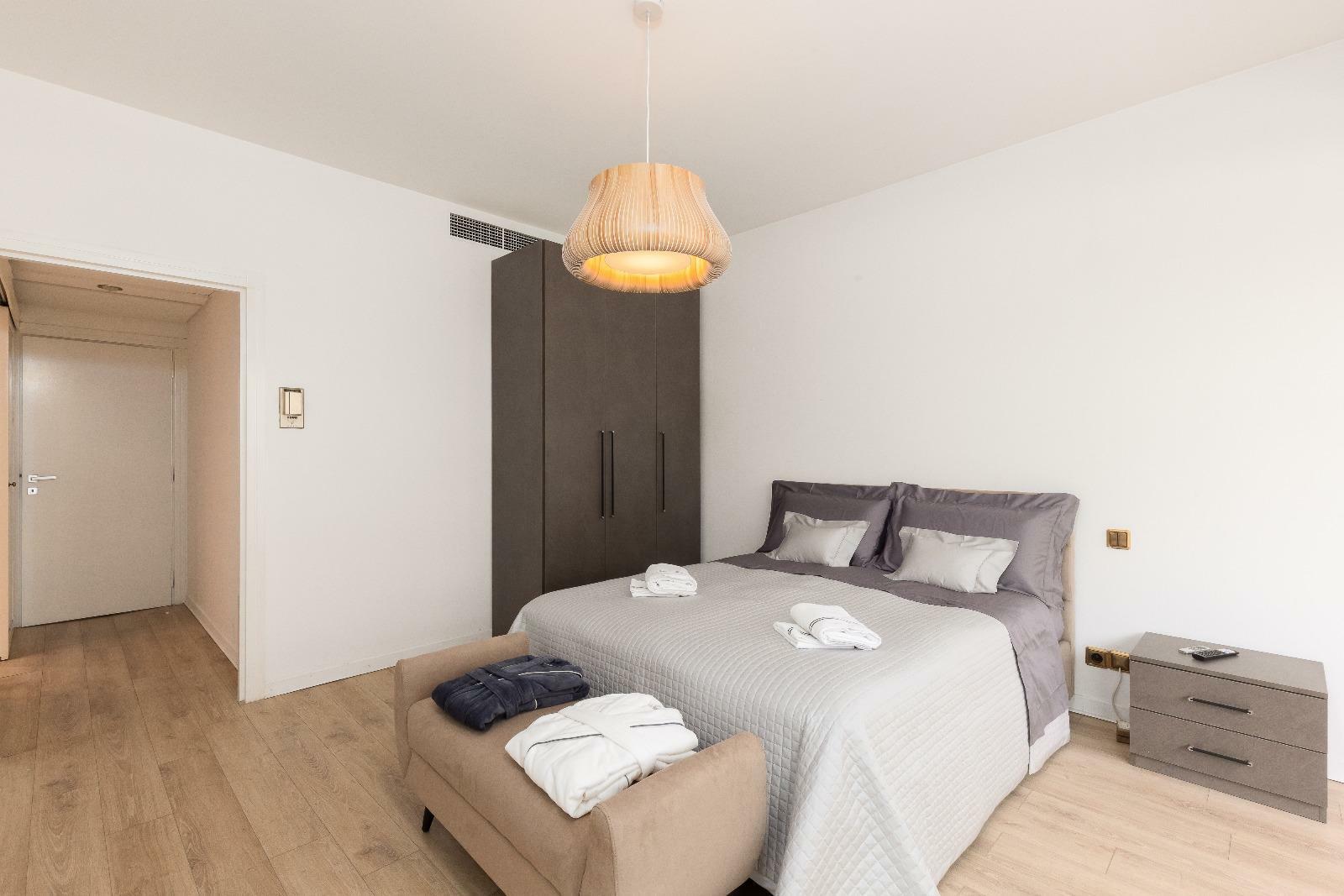 MIRABEAU : Spacieux 3 pièces à la vente