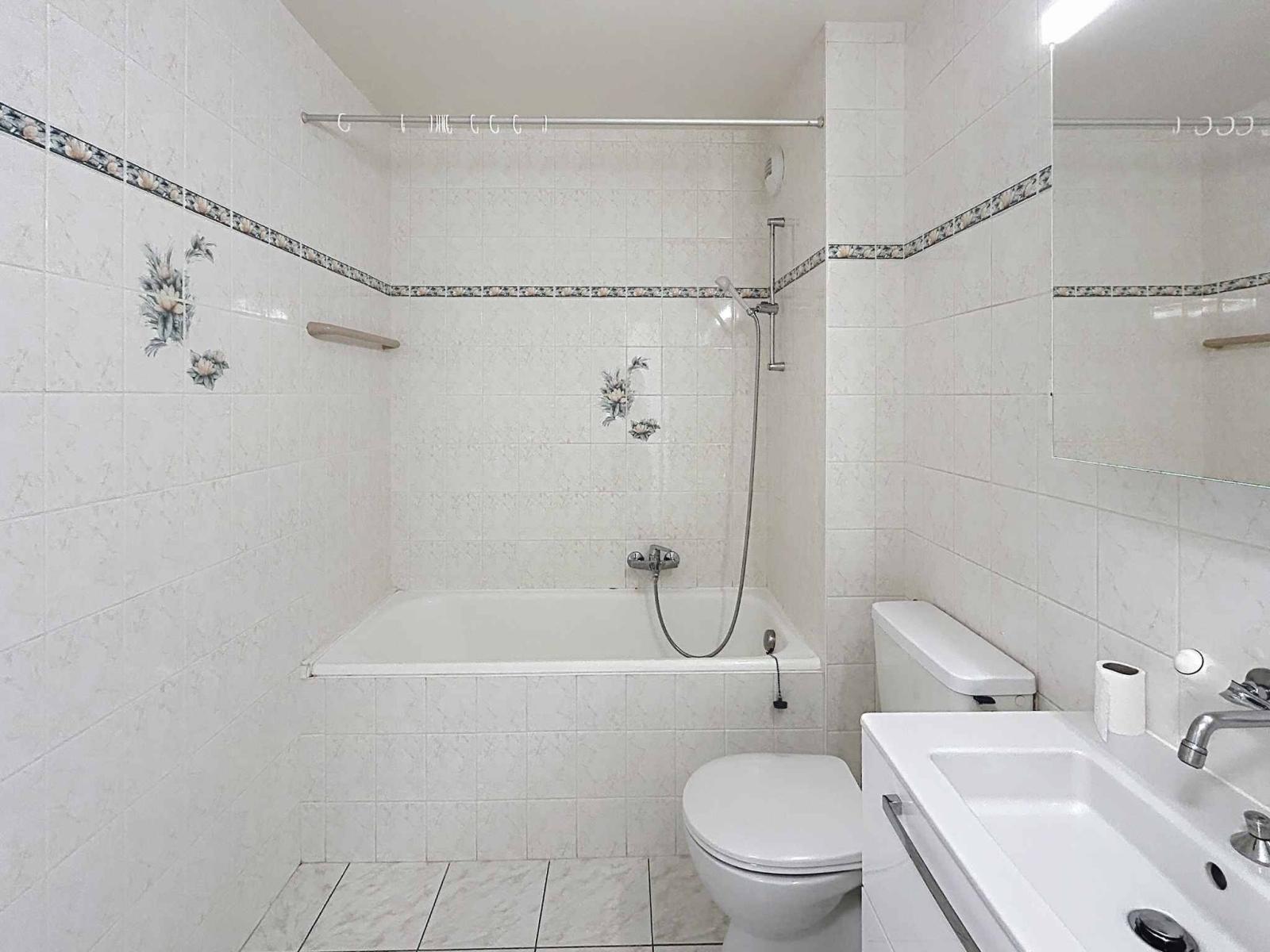 EN EXCLUSIVITE - Agréable 2 pièces au cœur du village